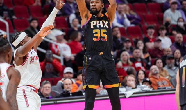 百家乐入门-暴风眼中拿球说话 KD太阳生涯首砍三双带队止颓